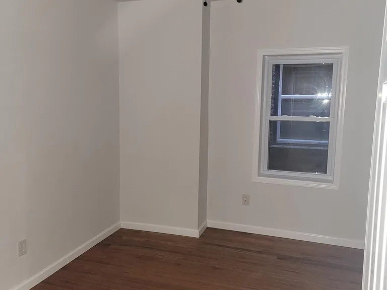 125 William St #3 — Photo 13