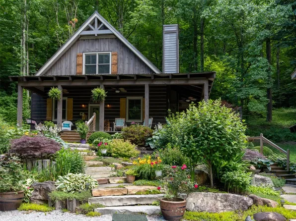 31 Bold Creek Trail, Glenville, NC 28736