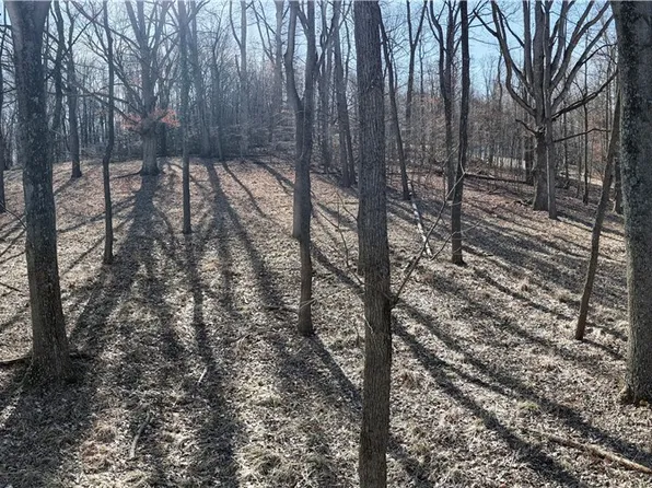 Race Rd NW, Strasburg, OH 44680