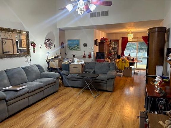 4th image of 991 Tecumseh Rd