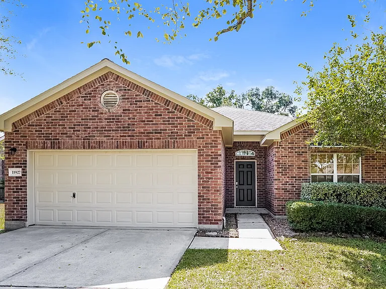 11927 Belle Ct — Photo 1