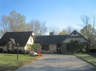 9208 Woodstream Ln, Centerville, OH 45458