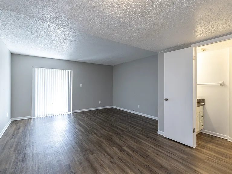 Valley View Town & Garden Homes — Photo 8