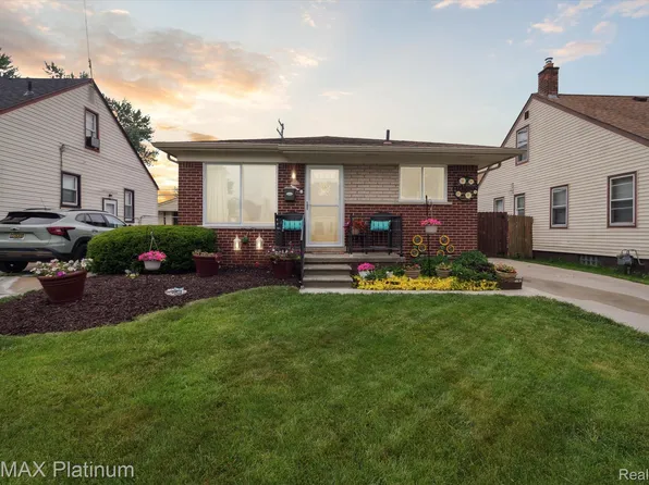 13471 Longtin St, Southgate, MI 48195