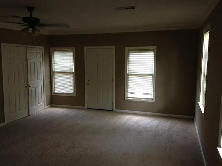 7078 Tulip Trail Dr — Photo 5
