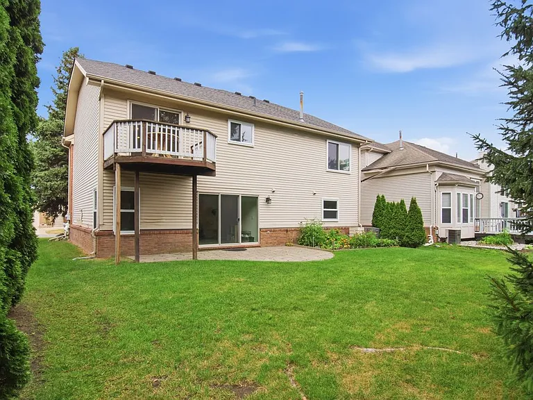 4905 Carrington Dr — Photo 13