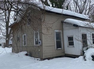 725 Church St, Medina, NY 14103