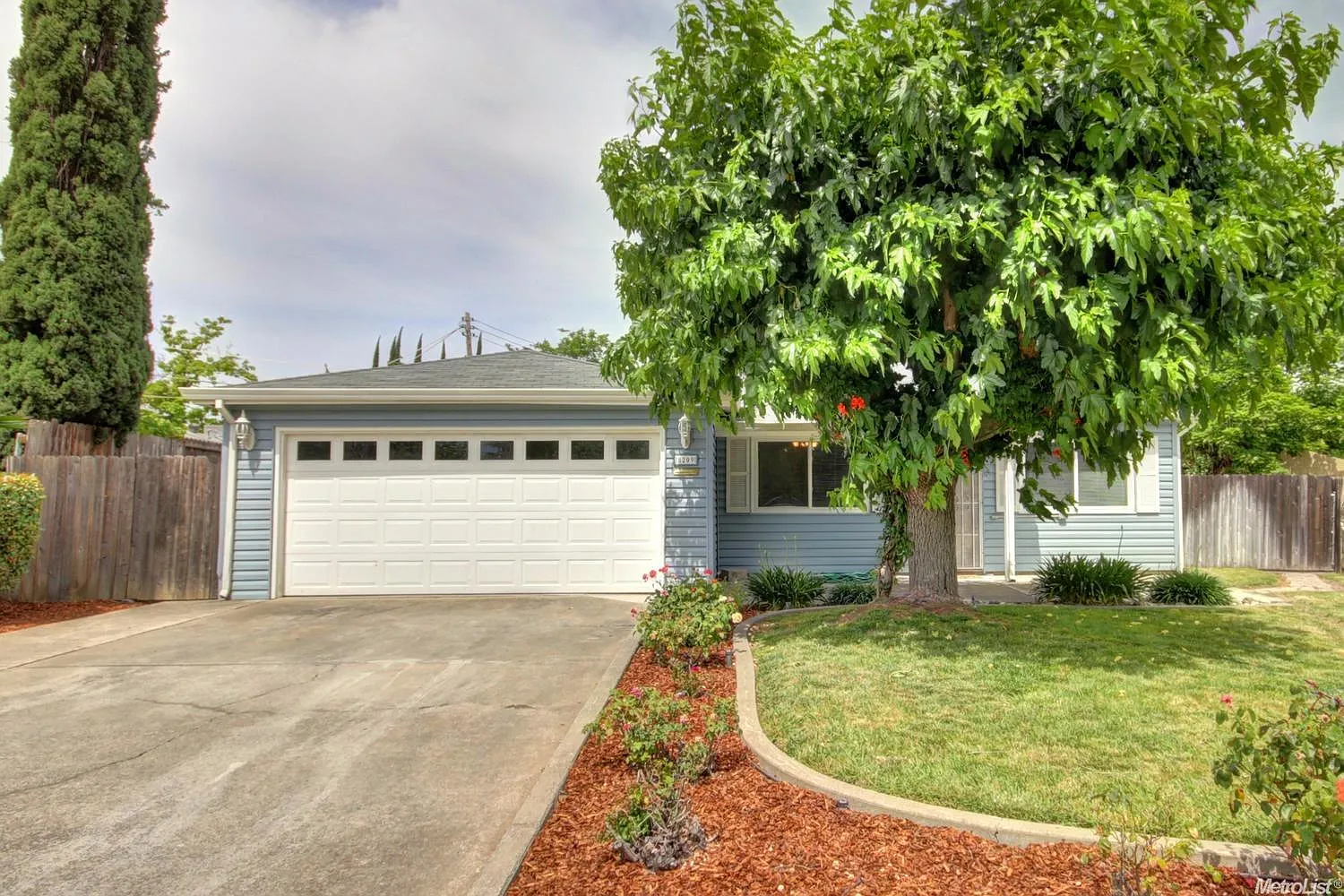 8209 Zenith Dr photo 1