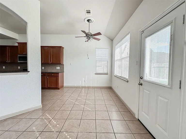 20319 Little Wing Dr — Photo 22