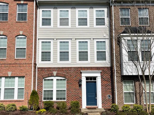 241 Buckeye Cir, La Plata, MD 20646