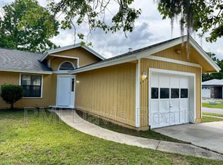 1376 Ellis Trace Dr W, Jacksonville, FL 32205