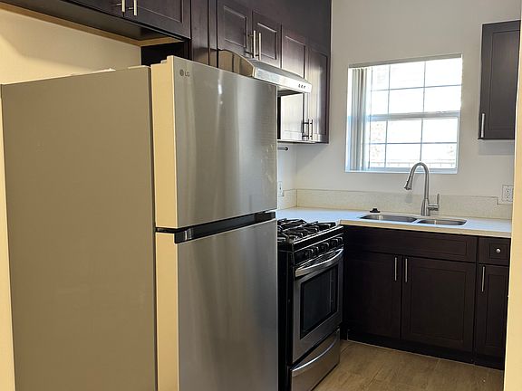 5th image of 402 S Canyon Blvd APT 4