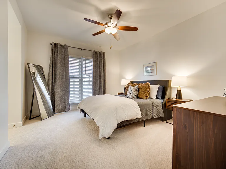 515 E Capitol Ave #103 — Photo 2