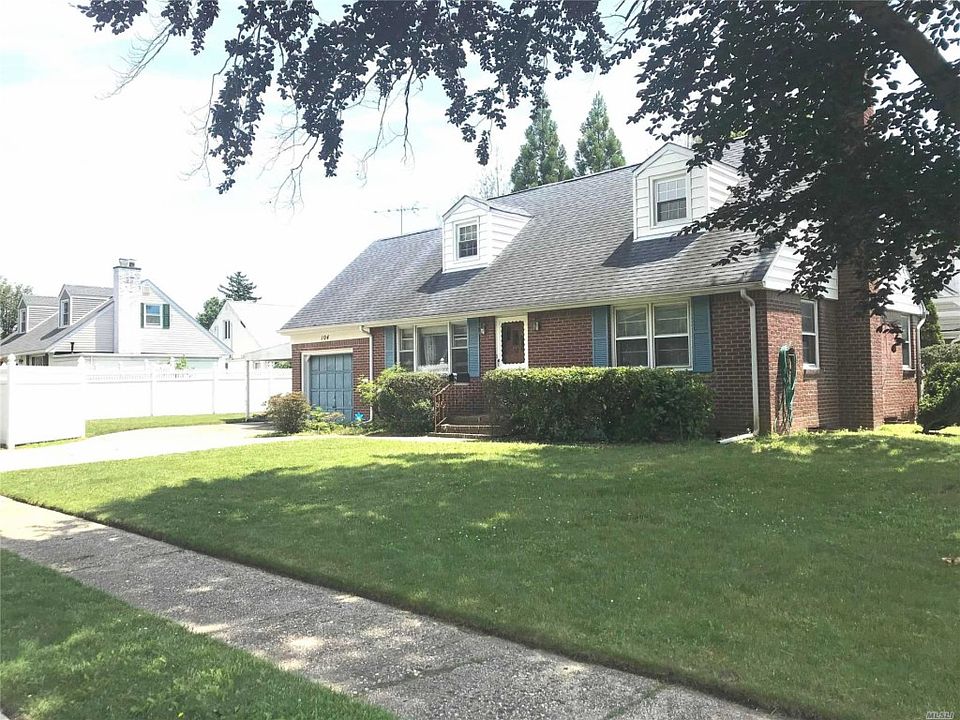 1st image of 104 Cambridge Ave