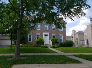 100 Brickton Pl, Park Ridge, IL 60068