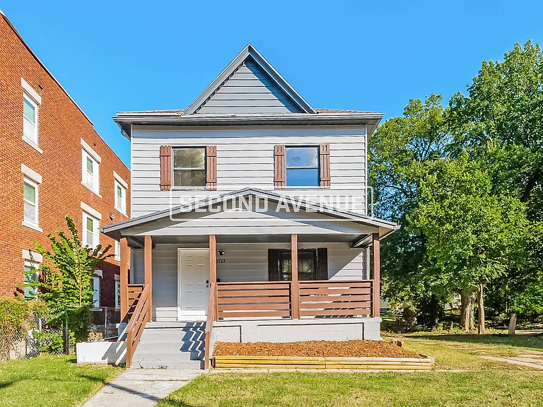2723 Park Ave — Photo 1