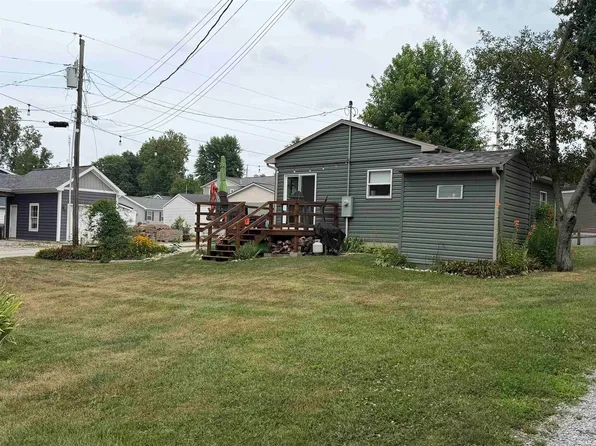 15 Ems B12 Ln, Pierceton, IN 46562