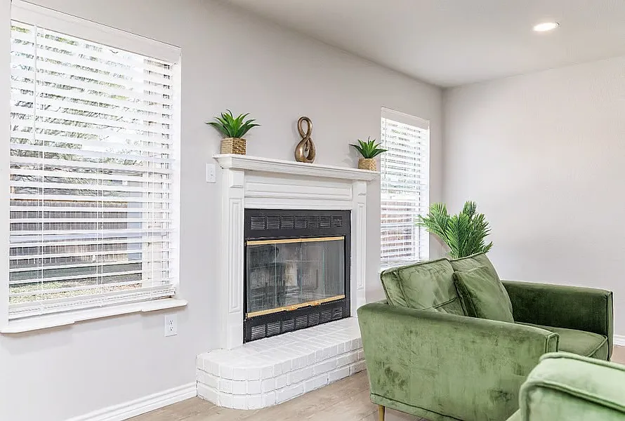 5 bed, 2968 sqft, $3,500 — Photo 3