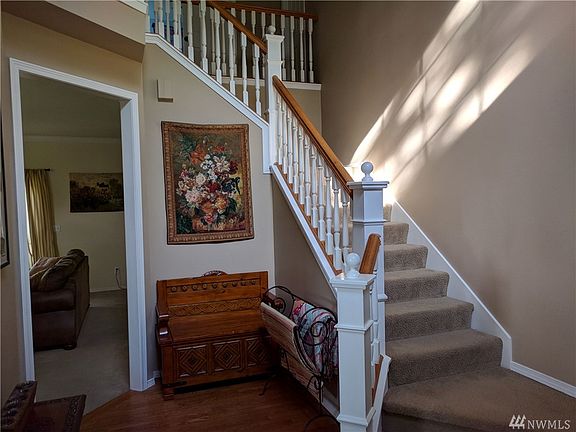 3rd image of 1460 Palisade Blvd