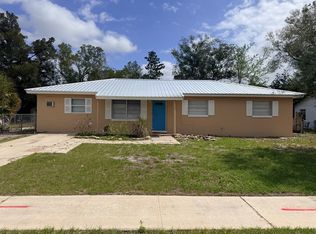 614 Larry Dr, Deland, FL 32724
