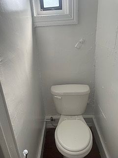 3rd image of 328 E 6th St APT 10