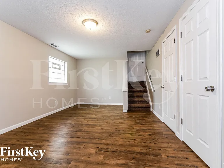 3703 Bonn Blvd — Photo 6