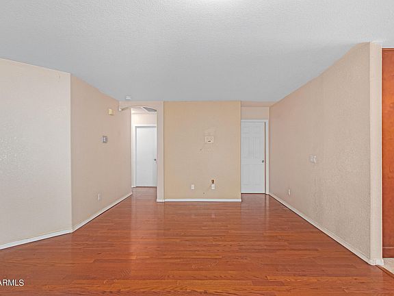 4th image of 7692 W VERMONT Avenue