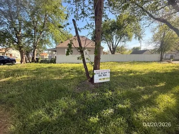 6302 Grant St, Saint Joseph, MO 64504