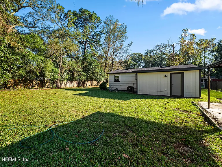 2389 Hilly Rd — Photo 17