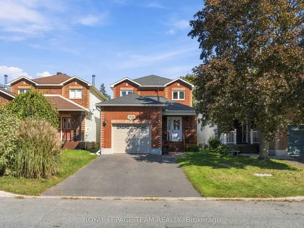 1938 La Chapelle St, Ottawa, ON K1C 6A1