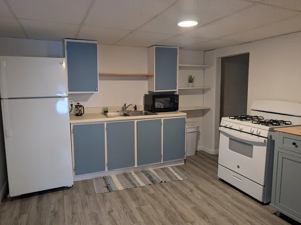 21109 Northland Dr, Paris, MI 49338