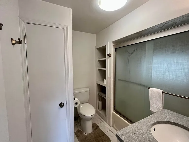 102 N Pier St — Photo 10