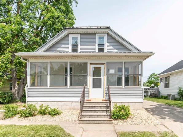 1555 E Mason St, Green Bay, WI 54302