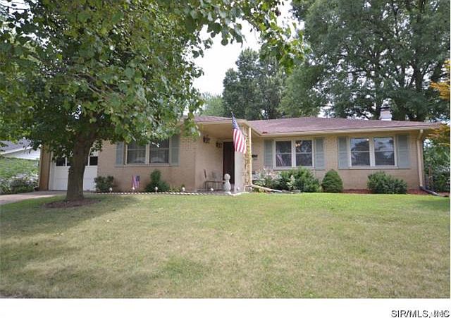 1st image of 16 Wilson Park Dr