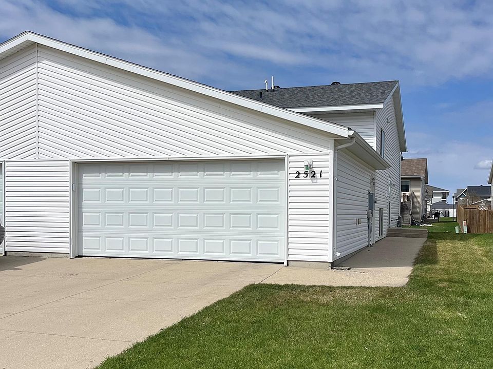 1st image of 2521 Amber Valley Ct S