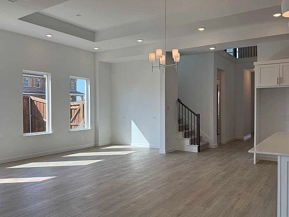 7th image of this home