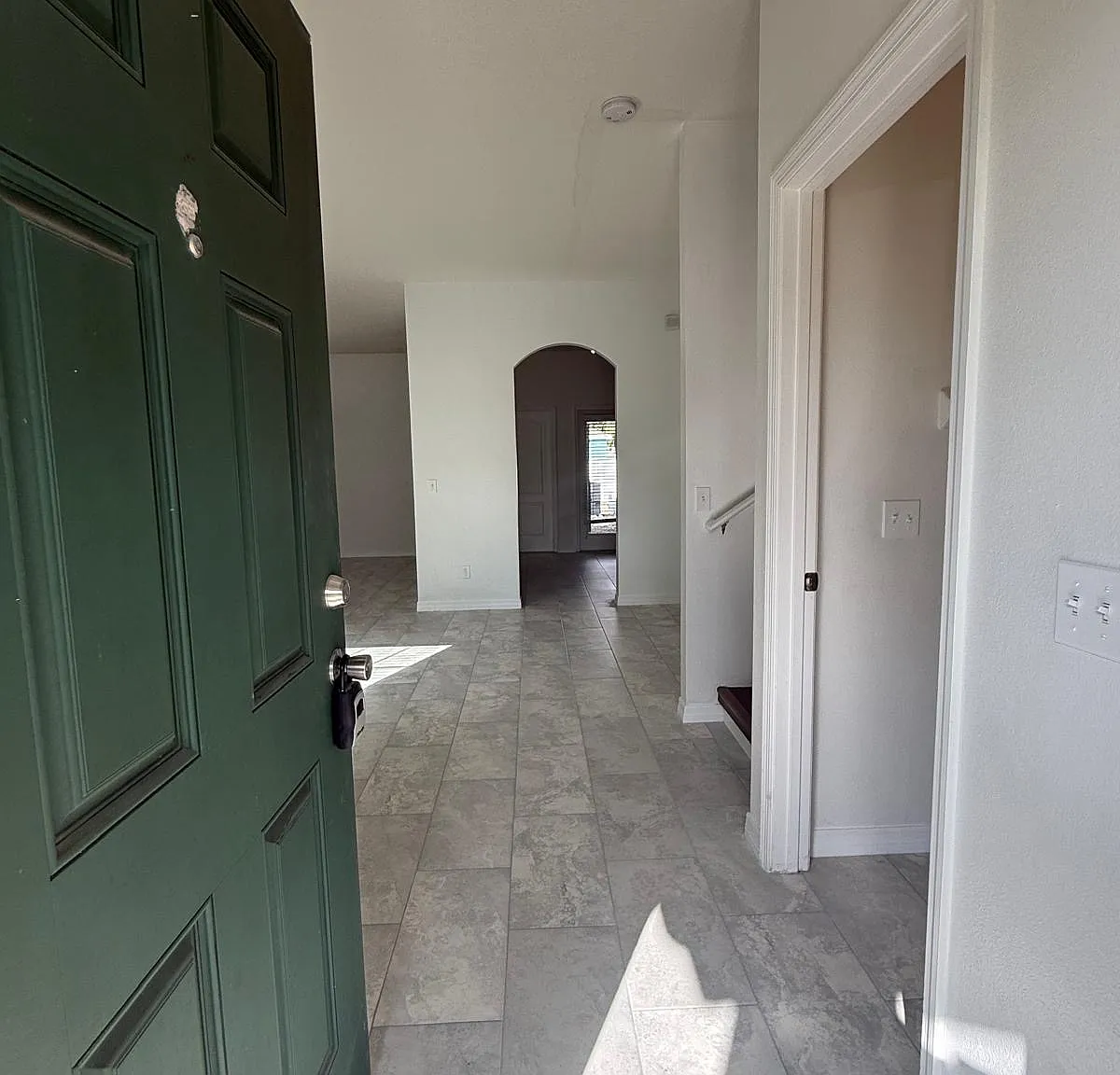 3 bed, 2.5 bath, 1557 sqft, $2,250 — Photo 2