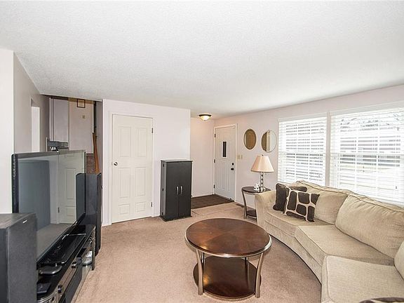 3rd image of 11408 Stoeppelwerth Dr