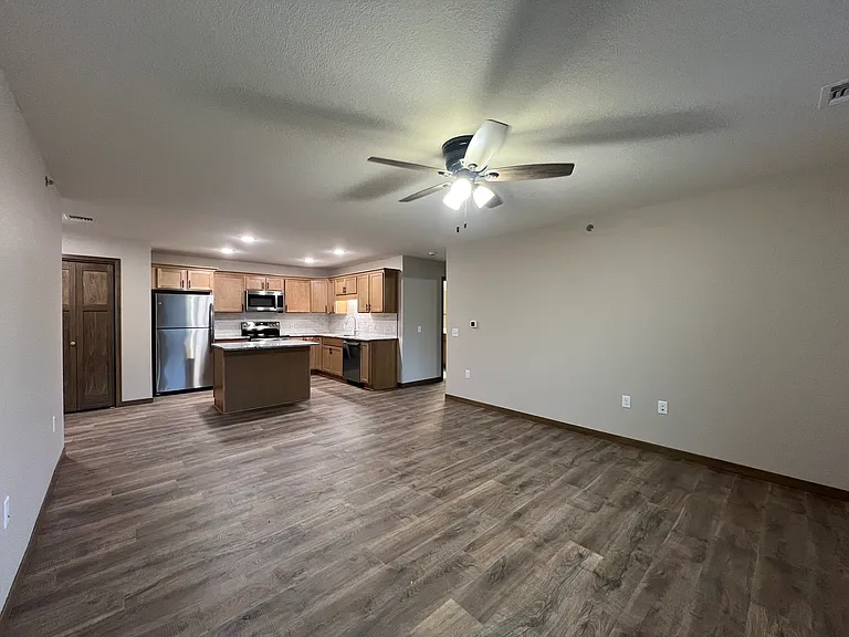 4835 Woodland Park Dr #6 — Photo 5