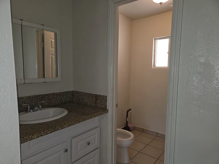 6255 W Mountain View Ave — Photo 9