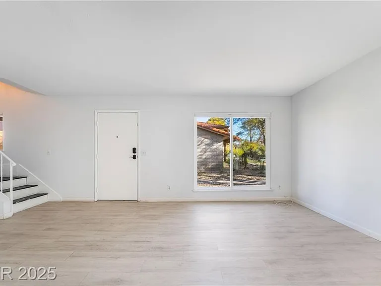 3141 Pinehurst Dr #C — Photo 17