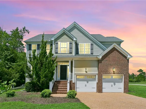 12 Elm St, Poquoson, VA 23662