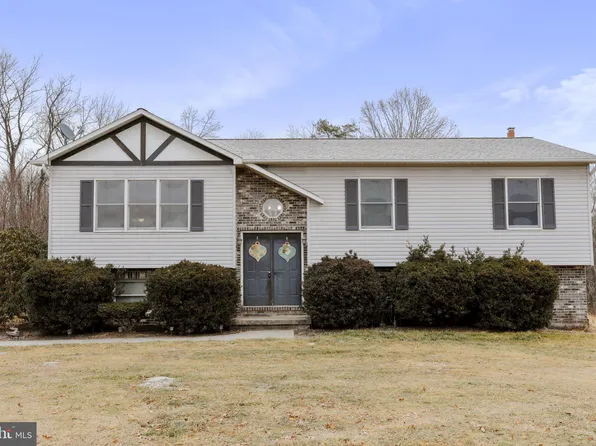 706 Rabbit Run Rd, Romney, WV 26757