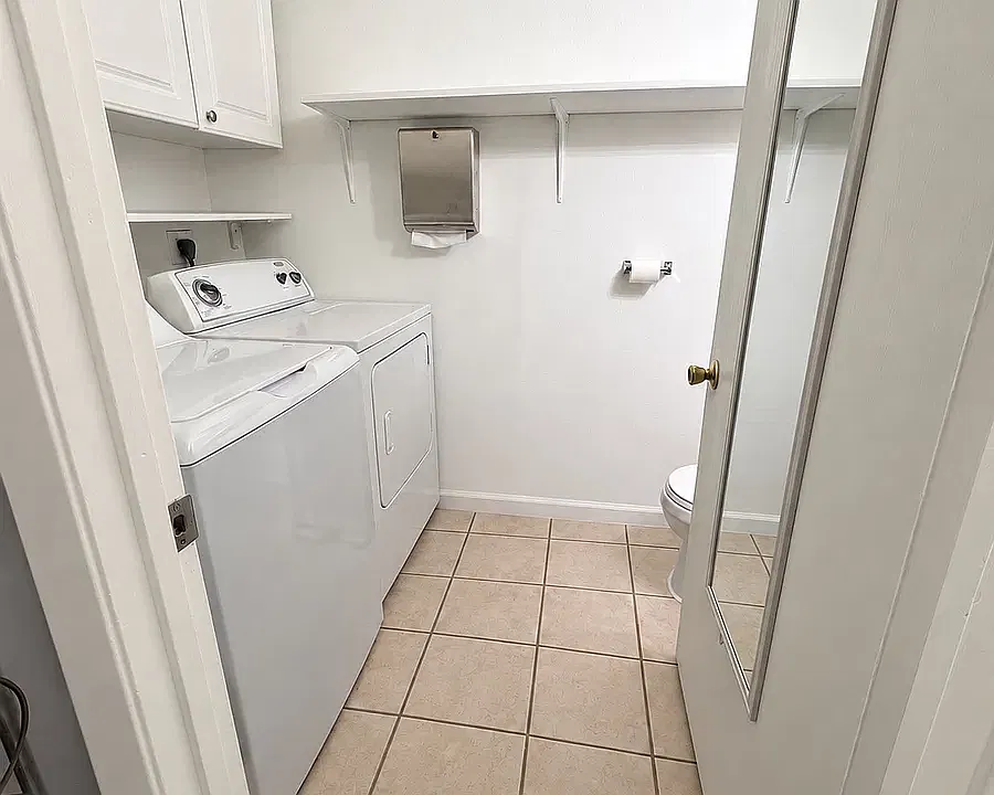 900 Southampton Rd #33
