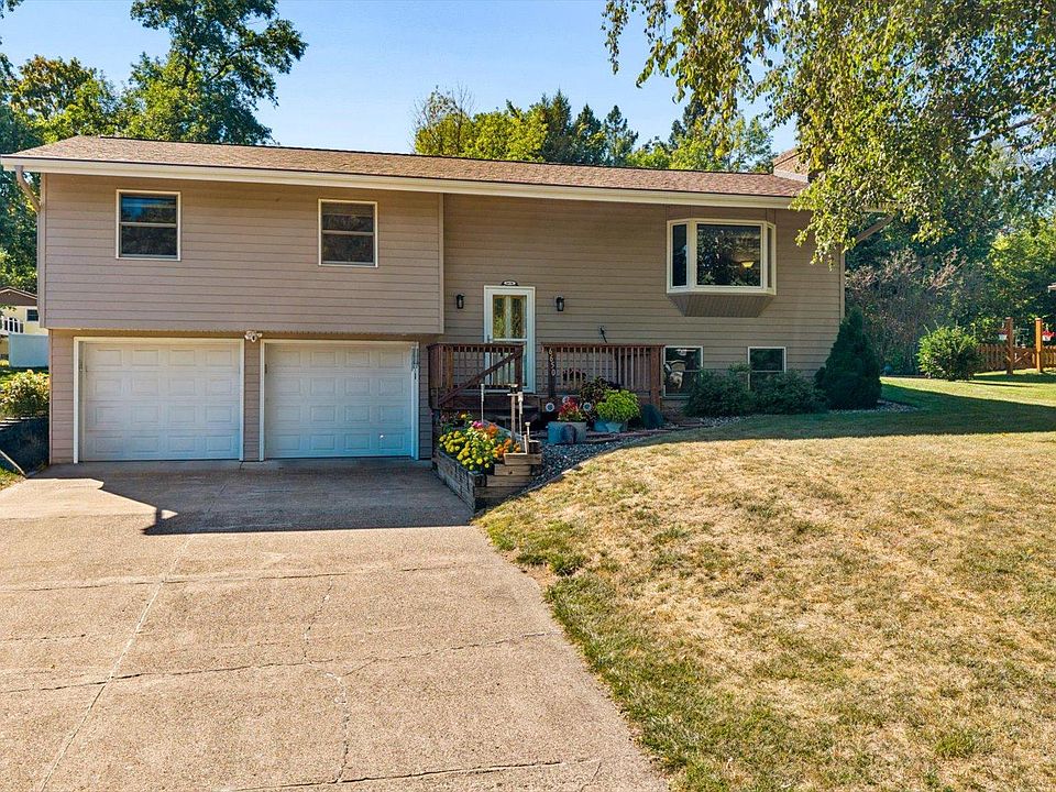 1st image of 6650 Maple Dr