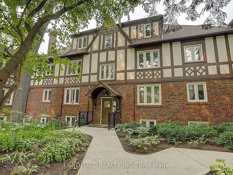 2520 Bloor St W #12 — Photo 5