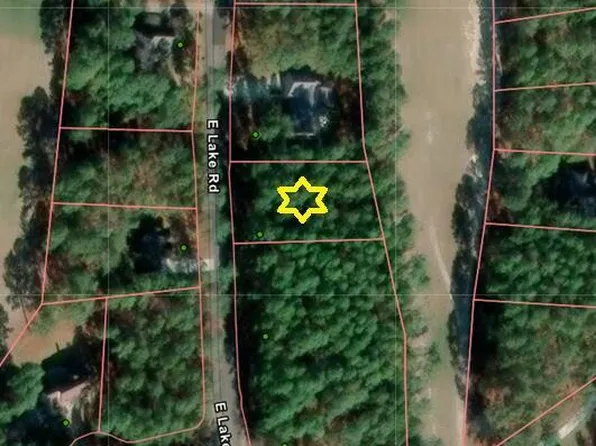 35 E Lake Road, Wagram, NC 28396