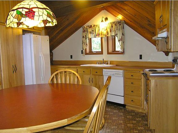 Kitchen -breakfast bar