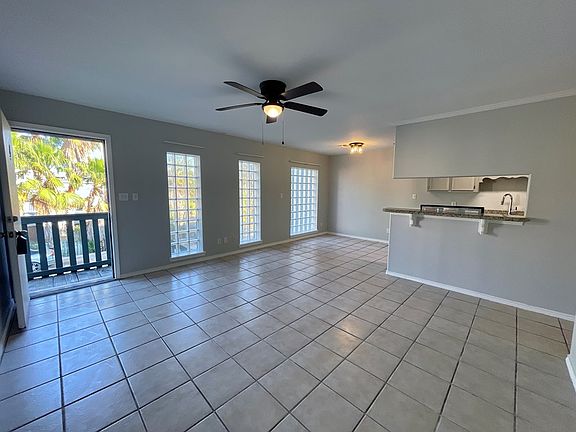 3rd image of 4000 Padre Blvd #4