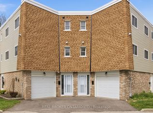 60 Elmsdale Dr #46, Kitchener, ON N2E 2G4